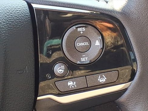 Used 2024 Honda Odyssey Elite image 11