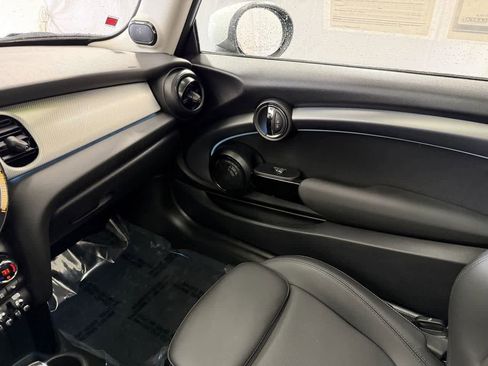 Certified 2024 MINI Cooper SE image 24