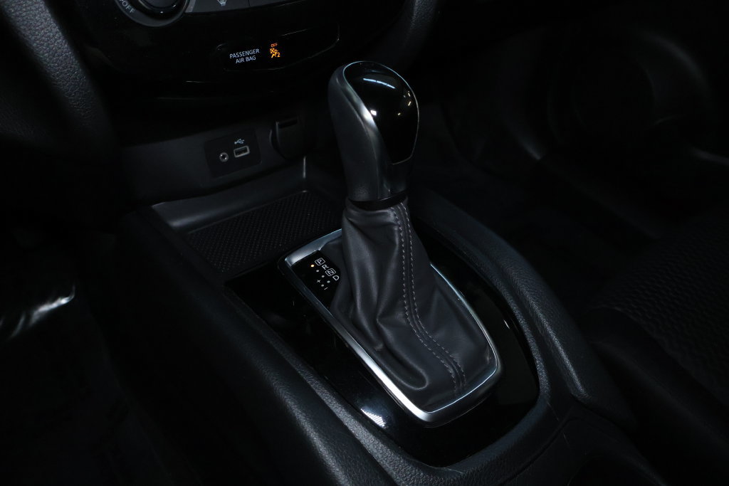 Used 2020 Nissan Rogue Sport S FWD image 29