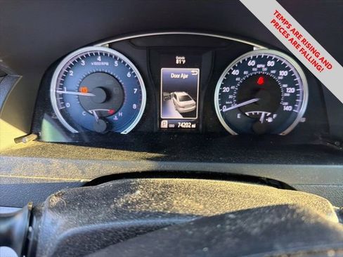 Used 2016 Toyota Camry LE w/ Moonroof Package image 16