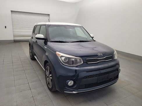 Used 2018 Kia Soul + image 13
