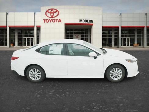 New 2026 Toyota Camry LE FWD image 21