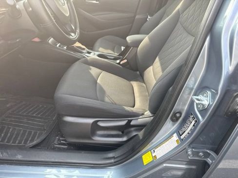 Used 2020 Toyota Corolla LE w/ Protection Package FWD image 6