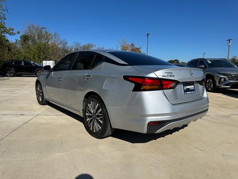 Used 2023 Nissan Altima 2.5 SV image 6