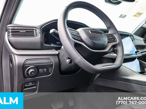 Used 2024 Jeep Wagoneer L Series II w/ Flexible Seating Group image 31