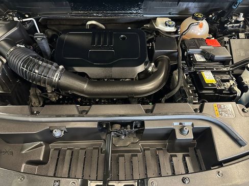 Used 2022 GMC Acadia SLE w/ Driver Convenience Package AWD/4WD image 24
