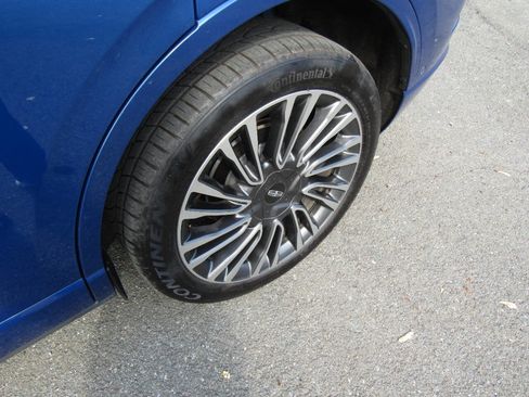 Used 2020 Lincoln Corsair Reserve w/ Equipment Group 201A AWD/4WD image 29