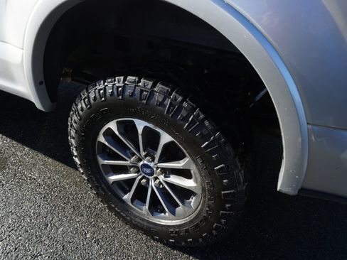 Used 2018 Ford F150 XLT w/ Equipment Group 301A Mid image 7