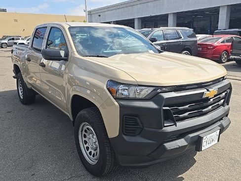 Used 2024 Chevrolet Colorado W/T image 1