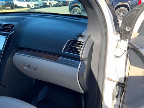 Used 2019 Ford Explorer Limited w/ Class III Trailer Tow Package image 19