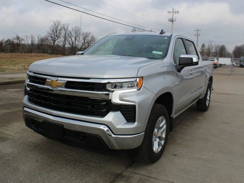 Used 2022 Chevrolet Silverado 1500 LT image 1