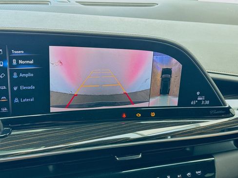 Used 2021 Cadillac Escalade ESV Sport w/ Driver Assist Tech Package image 10