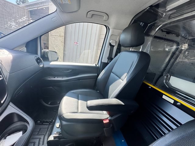 Used 2022 Mercedes-Benz Metris image 19
