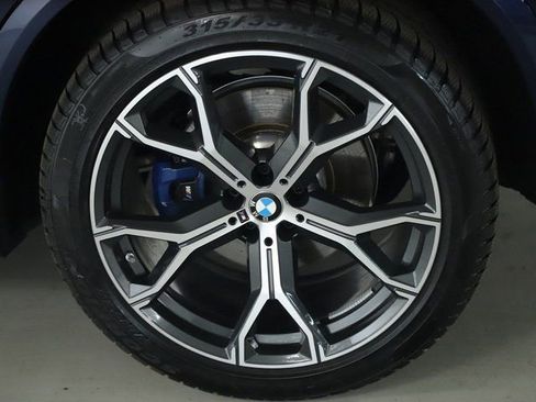 Certified 2024 BMW X5 xDrive40i w/ M Sport Package image 41