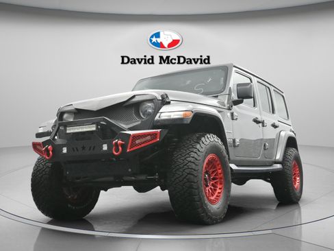 Used 2020 Jeep Wrangler Unlimited Sahara AWD/4WD image 27