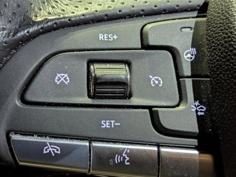 Used 2021 Cadillac XT4 Sport image 12