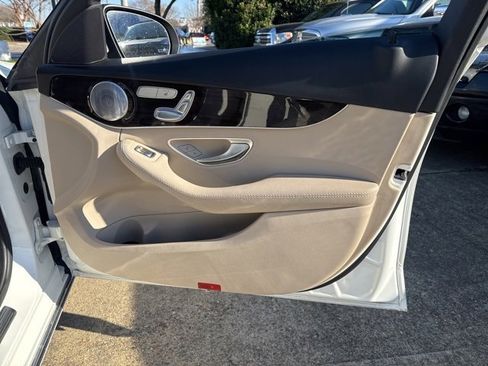 Used 2017 Mercedes-Benz C 300 4MATIC Sedan image 15