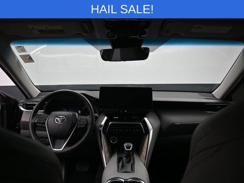 Certified 2024 Toyota Venza XLE image 27