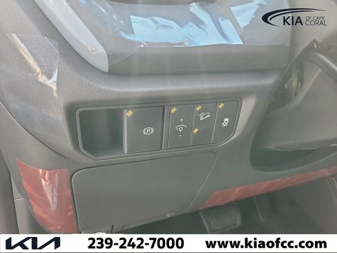 New 2027 Kia Seltos S FWD image 21
