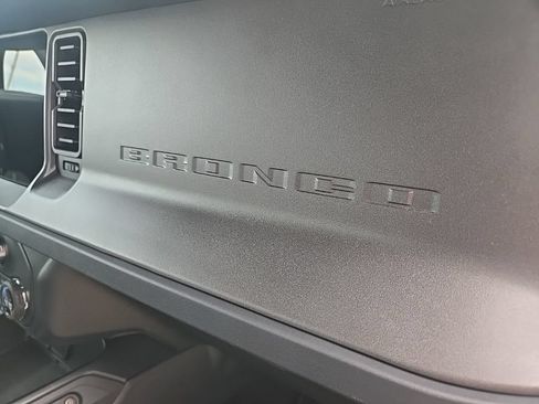 Used 2026 Ford Bronco 2-Door w/ Sasquatch Package AWD/4WD image 74