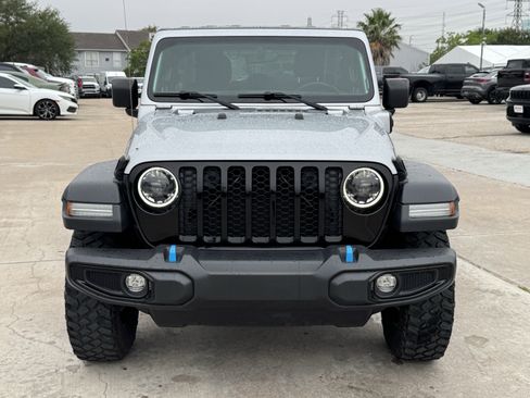 Used 2023 Jeep Wrangler Unlimited w/ Cold Weather Group AWD/4WD image 3