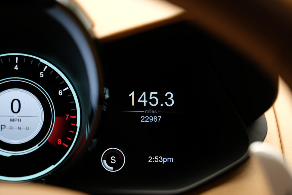 Used 2020 Aston Martin V8 Vantage Coupe RWD image 21