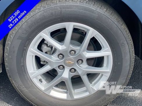 Used 2024 Chevrolet Equinox LT w/ LPO, Floor Liner Package FWD image 17