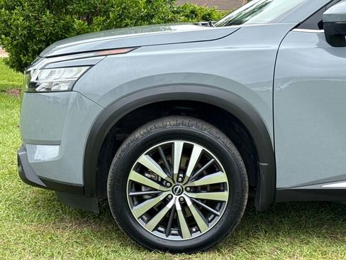 Used 2022 Nissan Pathfinder Platinum w/ Cargo Package FWD image 56