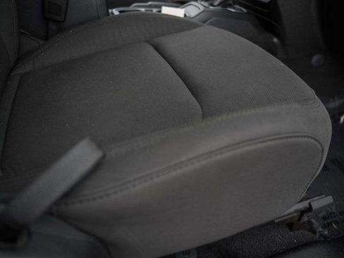 Used 2020 Jeep Wrangler Sport image 33