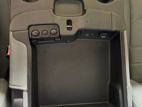 Used 2014 RAM 1500 Express AWD/4WD image 16