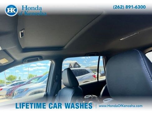 Used 2023 Honda Passport EX-L image 5