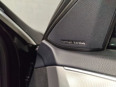Used 2014 Mercedes-Benz E 350 4MATIC Wagon image 12