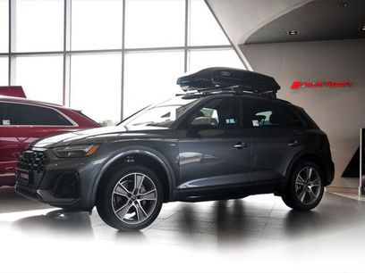 Certified 2025 Audi Q5 2.0T Premium w/ Convenience Plus Package