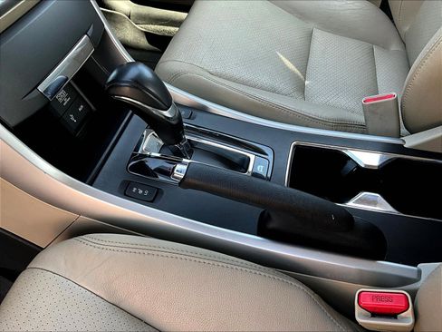 Used 2014 Honda Accord EX-L image 18