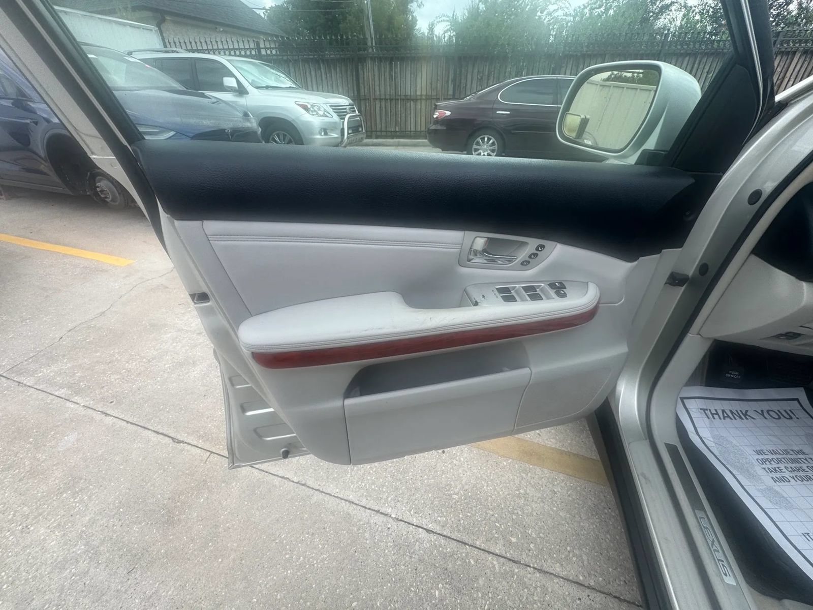 Used 2005 Lexus RX 330 FWD image 6