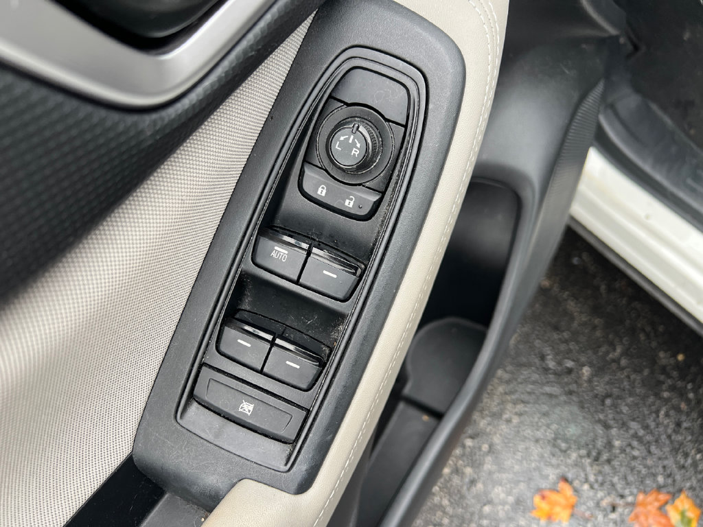 Used 2022 Subaru Forester AWD/4WD image 18