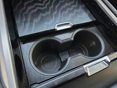 Used 2023 GMC Yukon XL Denali image 19