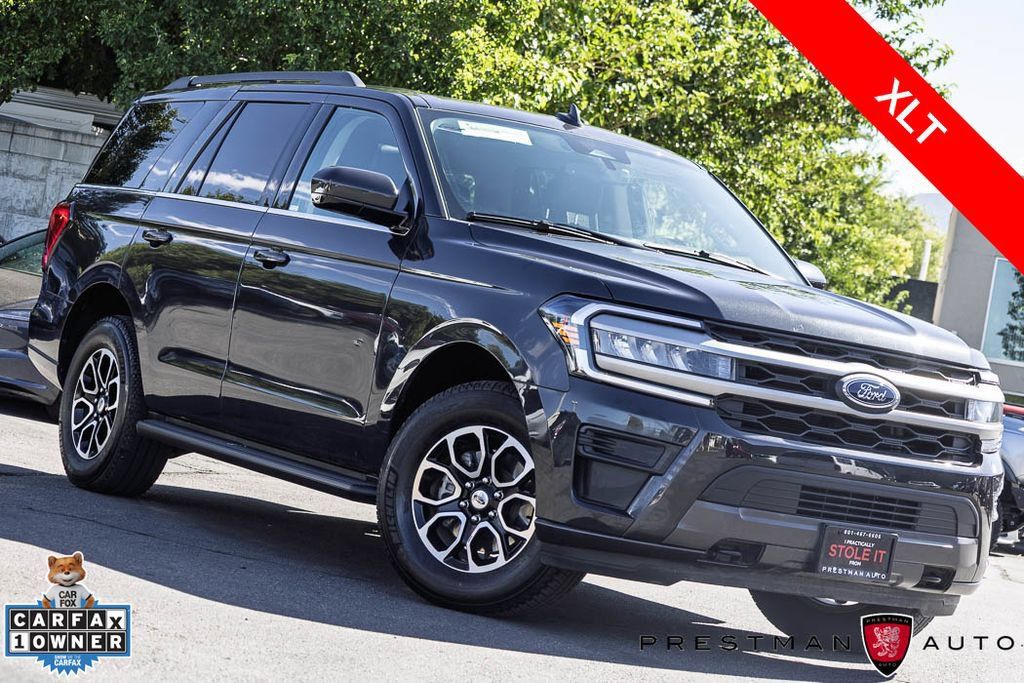 Used 2024 Ford Expedition XLT AWD/4WD image 1