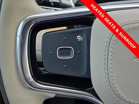 Used 2025 Lincoln Nautilus Reserve image 21