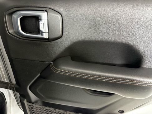 Used 2021 Jeep Wrangler Unlimited Rubicon w/ Trailer Tow Package image 18