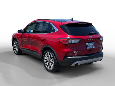 Used 2020 Ford Escape Titanium w/ Titanium Premium Package 2.0 FWD image 3