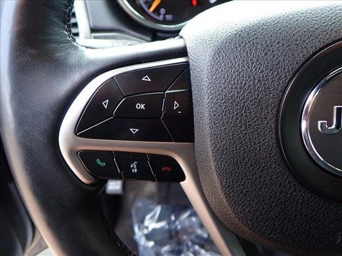 Used 2018 Jeep Grand Cherokee Altitude image 15