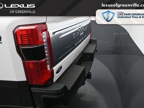 Used 2025 Ford F250 King Ranch w/ FX4 Off-Road Package AWD/4WD image 13