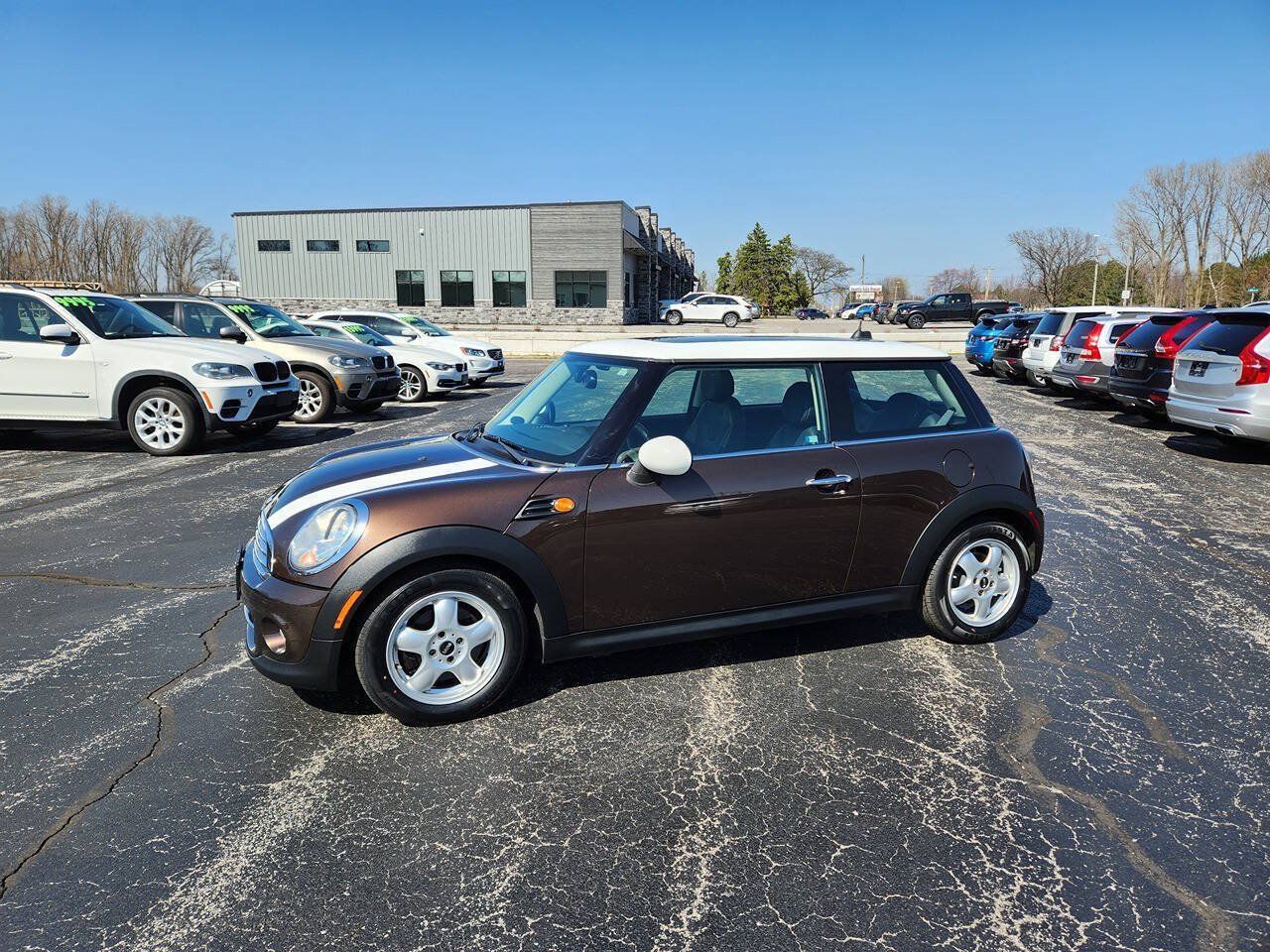 Used 2011 MINI Cooper Hardtop FWD image 2