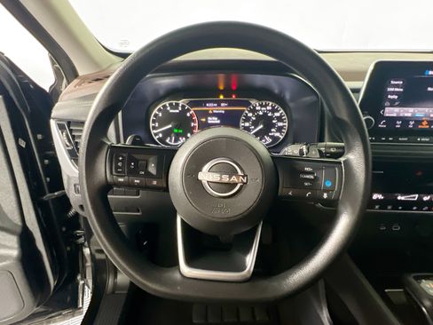 Used 2023 Nissan Rogue SV FWD image 17