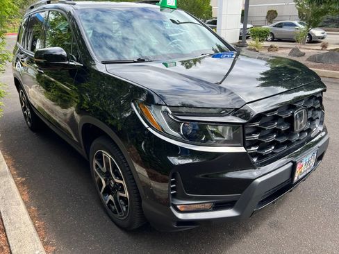 Used 2023 Honda Passport Elite image 3