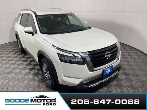 Used 2022 Nissan Pathfinder SL w/ Cargo Package AWD/4WD image 1