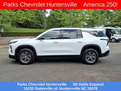 New 2026 Chevrolet Traverse LT w/ Driver Confidence Package FWD image 27