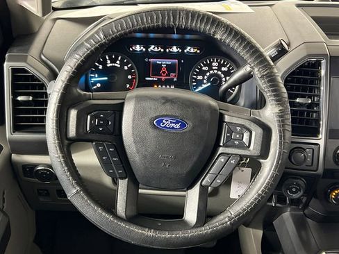 Used 2018 Ford F150 XLT w/ Equipment Group 302A Luxury image 15