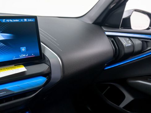 New 2025 BMW X3 xDrive30i w/ Premium Package image 27